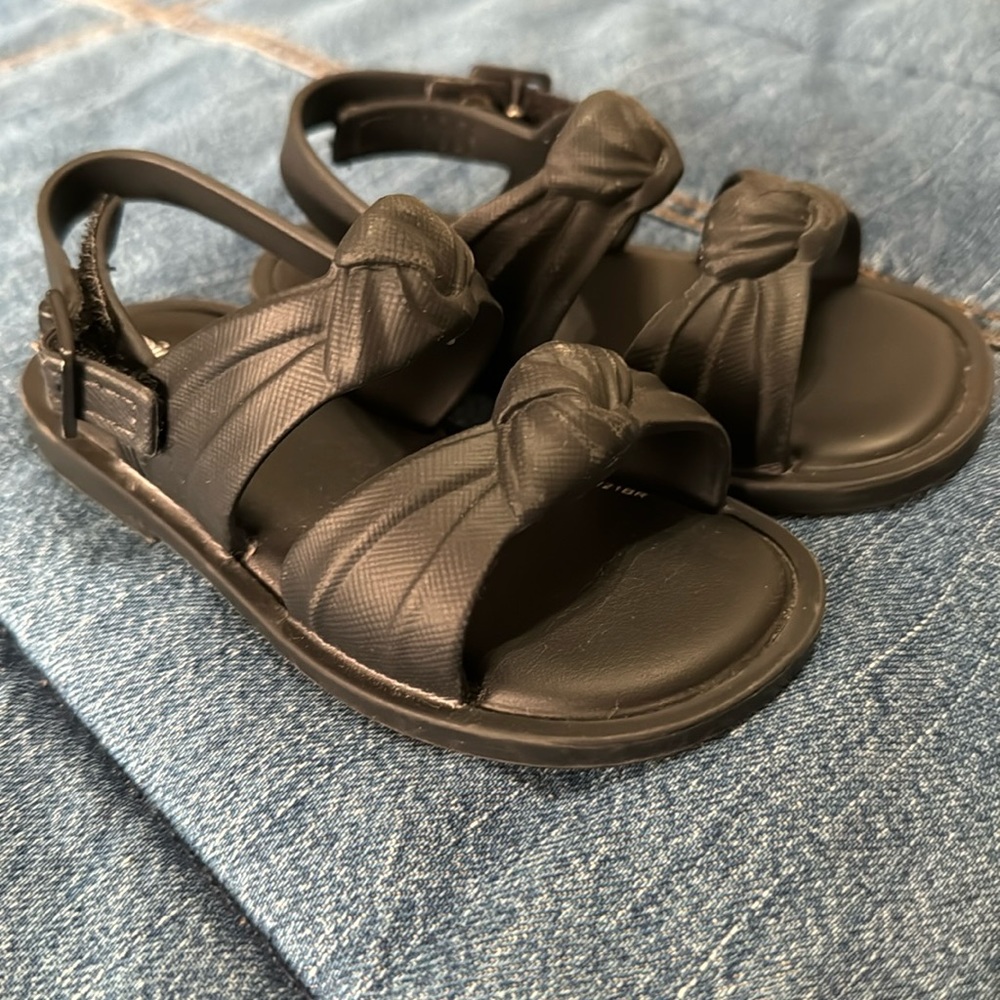 Mini Melissa velvet slingback sandal. Worn. Not new
